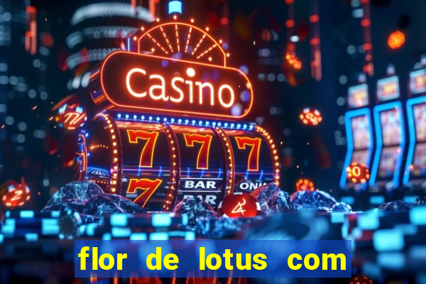 flor de lotus com lua tatuagem